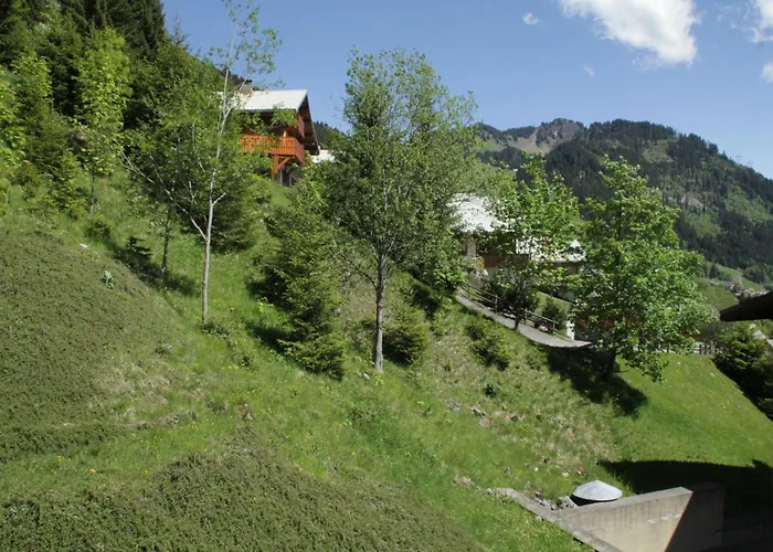 Yeti Yt17b6 Mountain & Nature 4 Pers Châtel